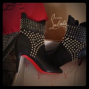 Christian Louboutin Booties (Size 40)